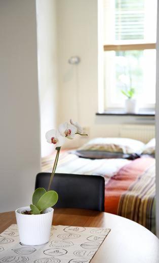 Stockholm Checkin Apartment Alvik Esterno foto